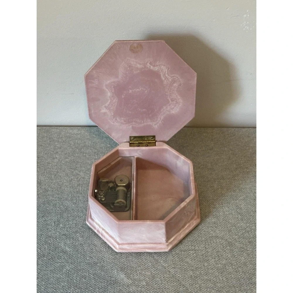 VTG Soapstone Embossed Jewelry Music Box USA Working Blush Pink Octagon